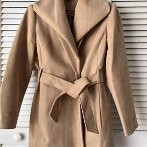Elegant Tan Women's Coat